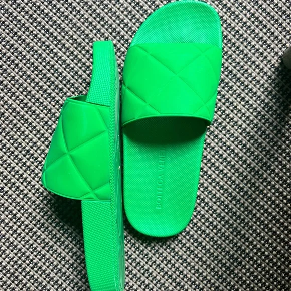 Botega slides Green - Picture 3 of 3